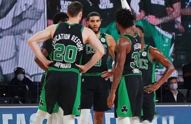  阿德巴约防守统治内线，热火主场力克篮网延续不败神话